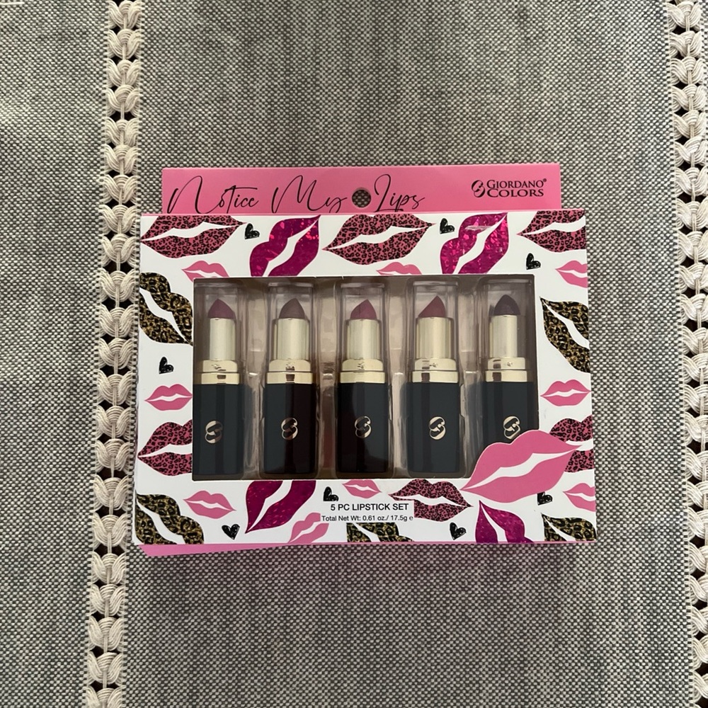 Giordano Colors 5 PC Reds Lipstick Collection NEW